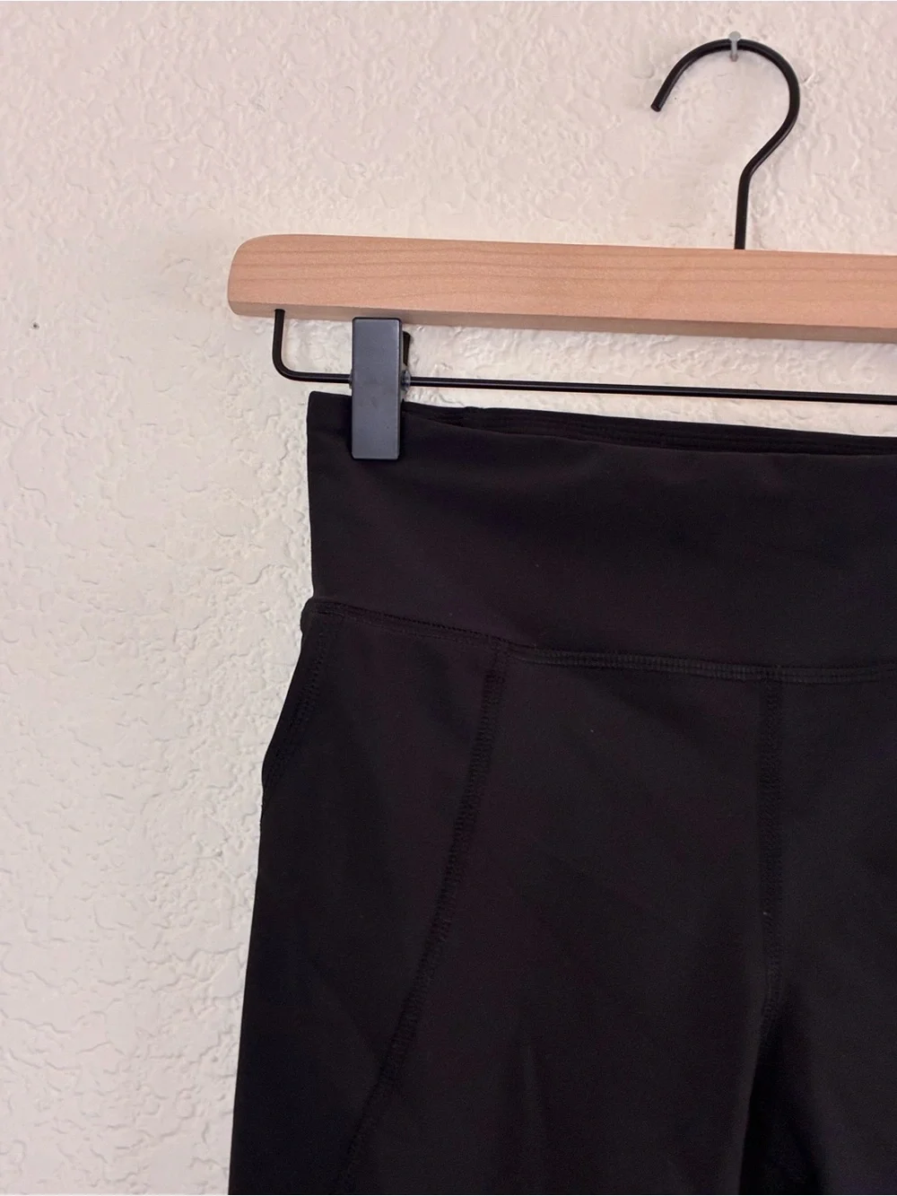 Old Navy  | Like new girls black stretch biker shorts kick shorts size 10-12